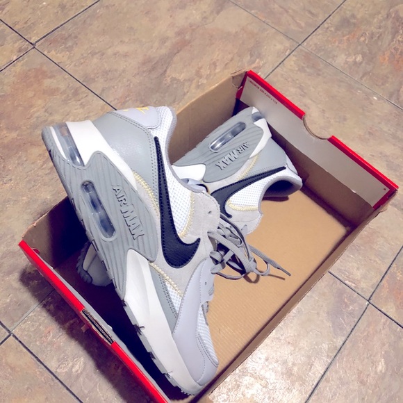 Nike Other - Nike Air Max Excee Size 10 (NEW)